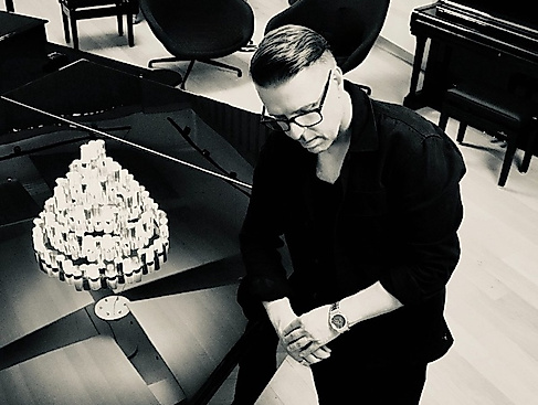 LIEBE! - Musikalische Inseln für Ruhe und Besinnung - Ein moderner Singer-Songwriter-Liedermacher in concert