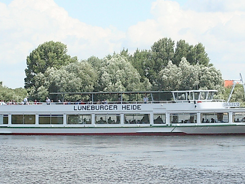 Schifffahrt mit der LÜNEBURGER HEIDE - Faszination des Hamburger Hafens