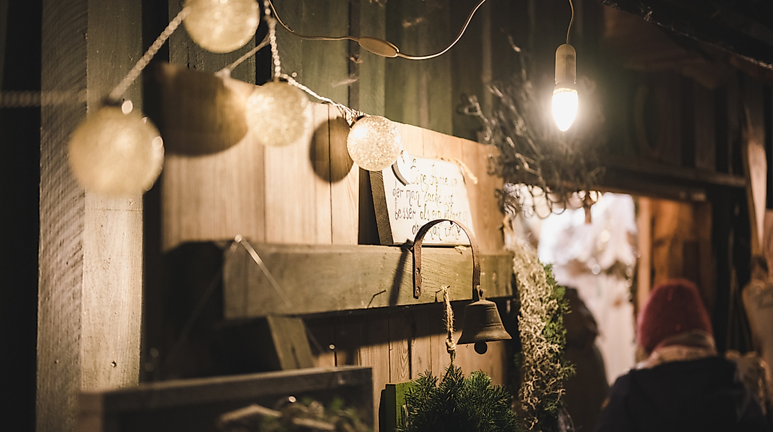Einzigartiges Ambiente beim Nacht-Weihnachtsmarkt