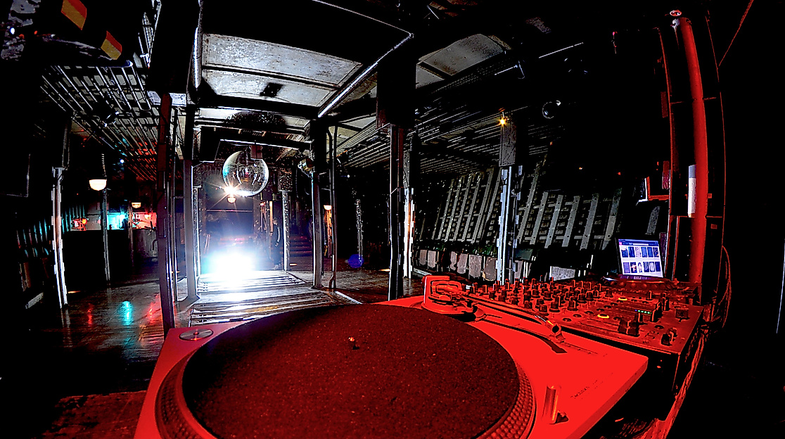 web-msstubnitz_laderaum1_copyright_phalque