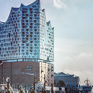 Elbphilharmonie bei einer Schnitzeljagd erkunden
