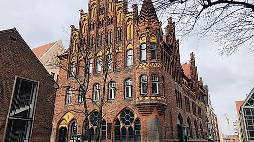 Es geht wieder los: die Seniorenakademie - das neue Semester. Wir feiern den Auftakt!