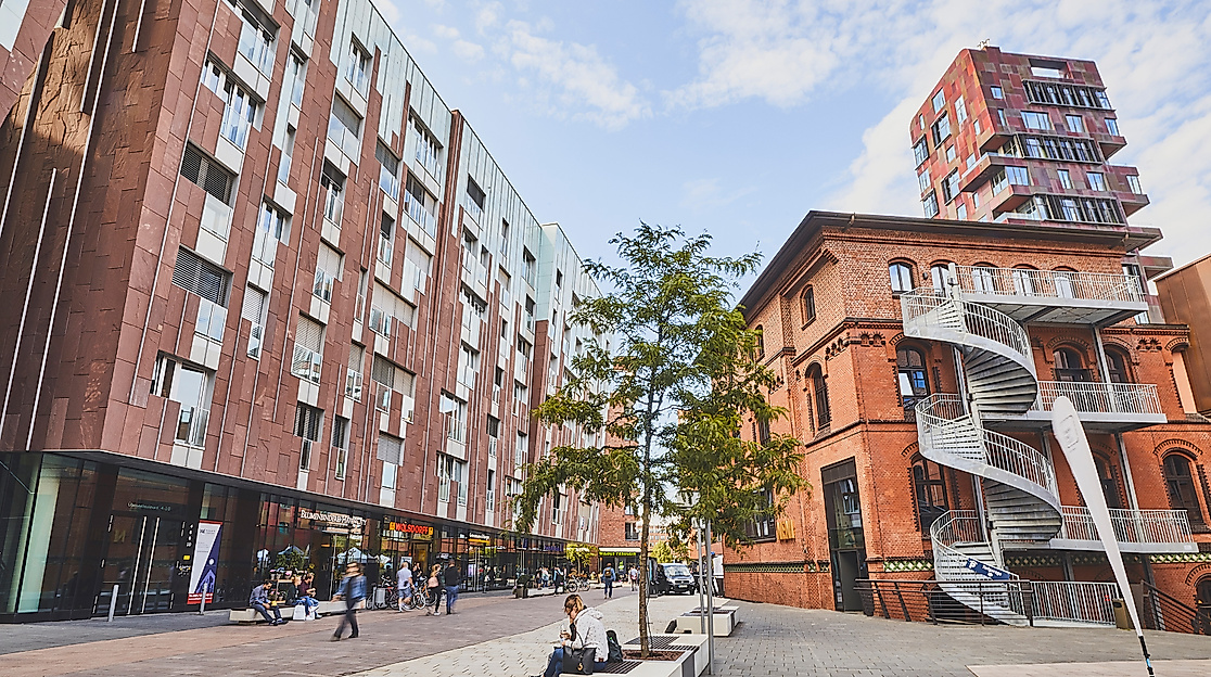hafencity_ueberseeboulevard_c-2018-thisisjulia-photography-3
