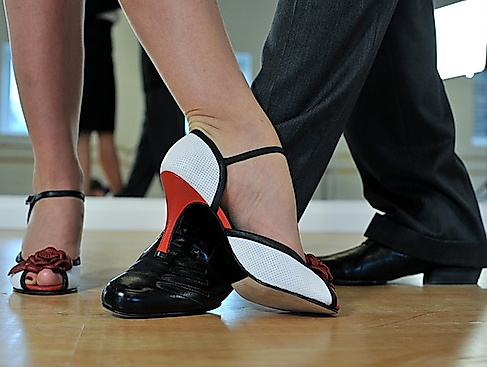 26-01-10 argentine-tango-2079964_640 pixabay
