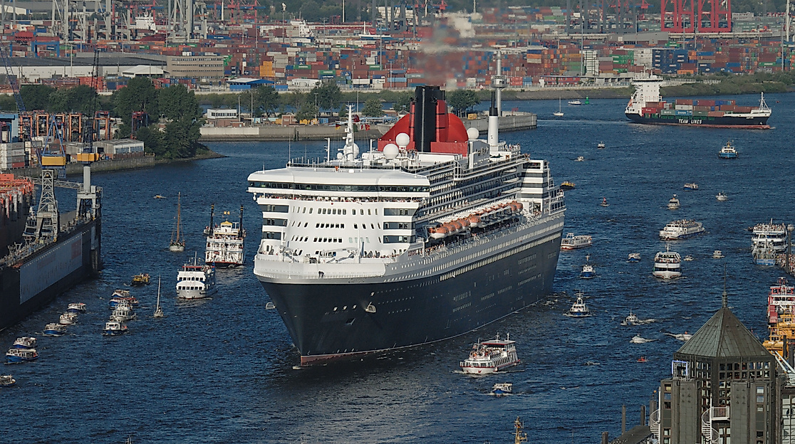 queen-mary-2_c-2005-christian-spahrbier