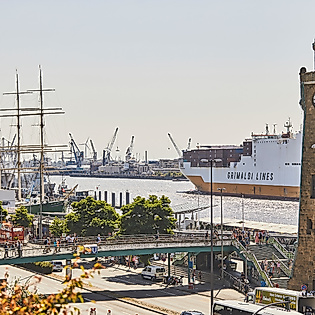 Stadt- & 1-stündige Hafenrundfahrt