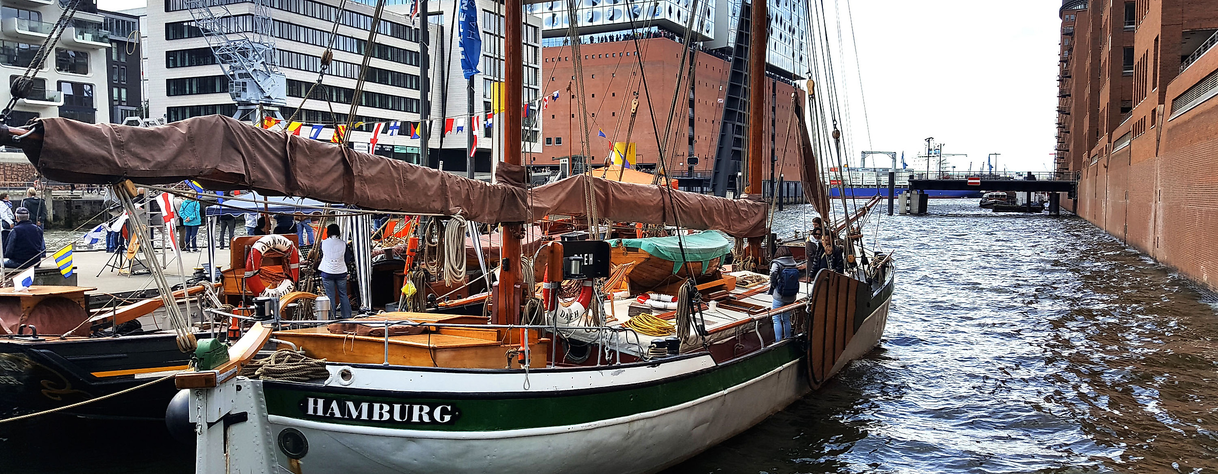 traditionsschiffhafen-im-sandtorhafen_c-shm-dirk-passehl-7