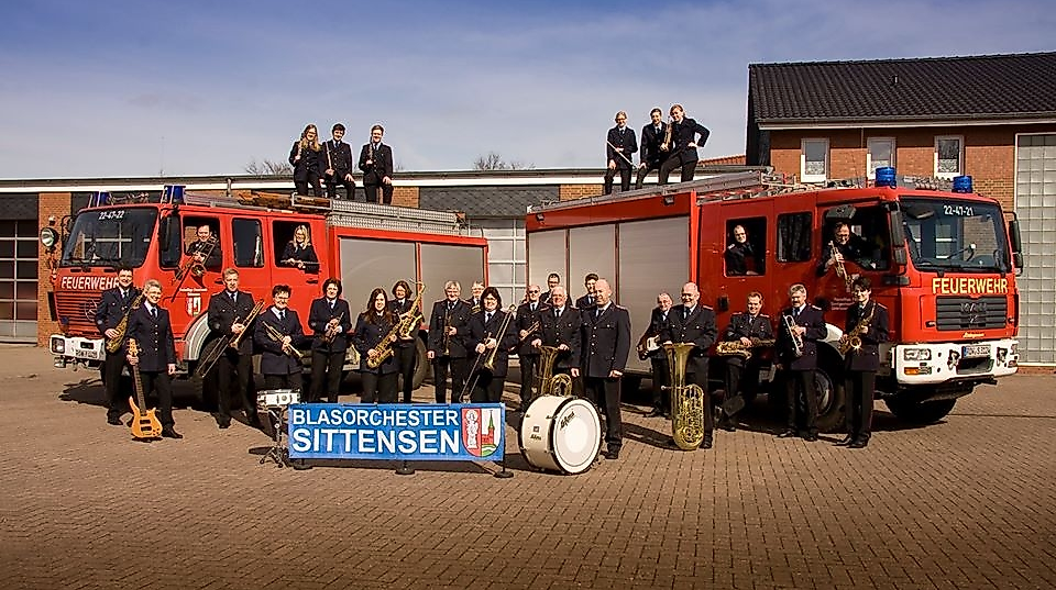 Tanz in den Mai & Maifrühschoppen der Freiwilligen Feuerwehr SIttensen