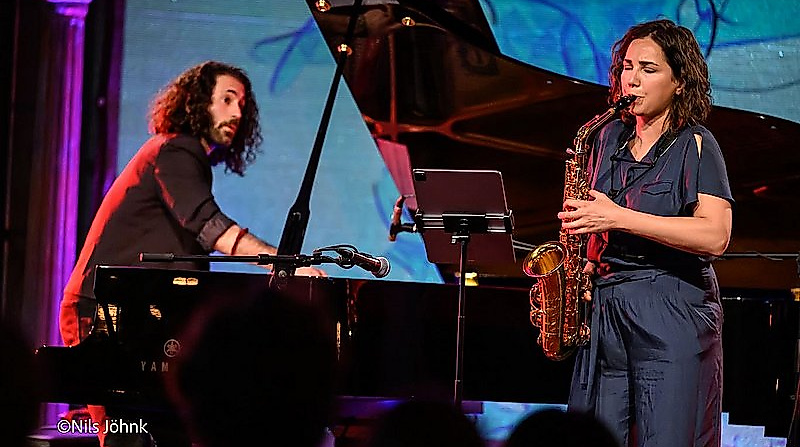 Asya Fateyeva - Around Bach