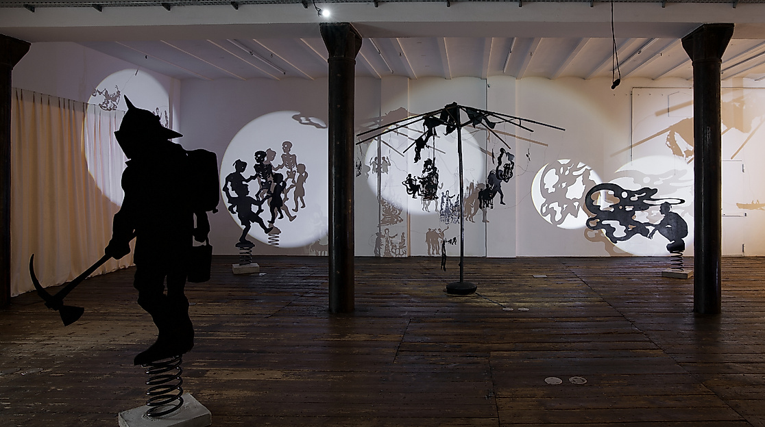 Installationsansicht: Andrey Klassen – Keiner rannte