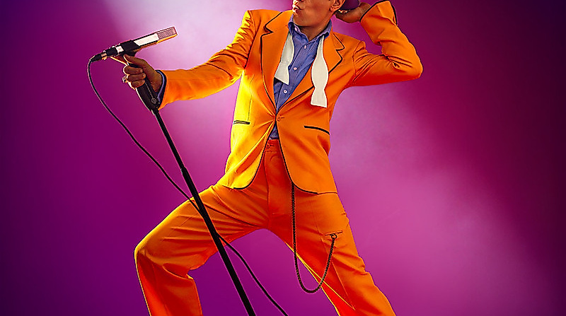 "HEROES" - Alexander Scheer singt David Bowie