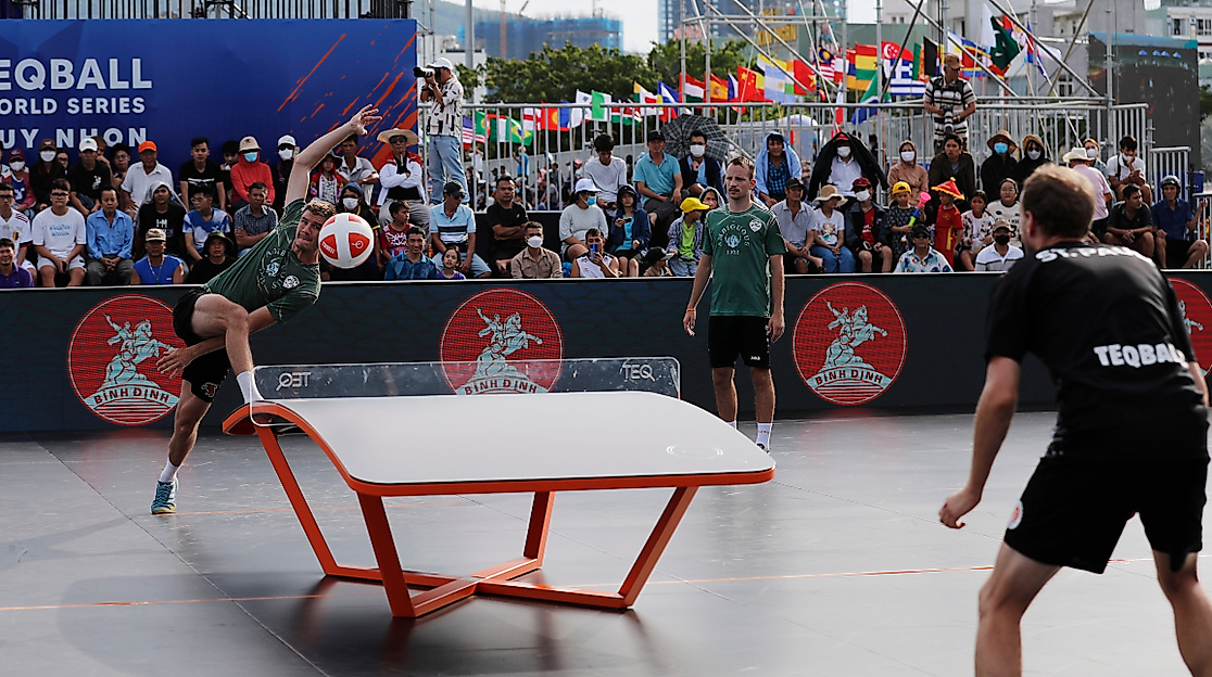 Csaba Banyik und Balazs Katz (Ungarn, Weltmeister von 2023) im Spiel gegen Jon Nielsen / Diego Gollub