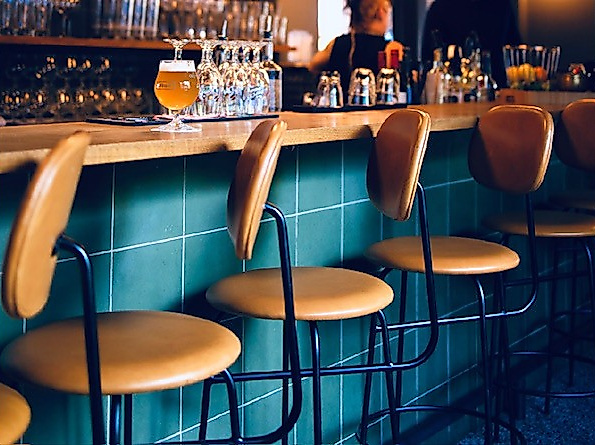 bar