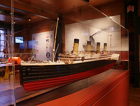 Modell der Titanic im Museum