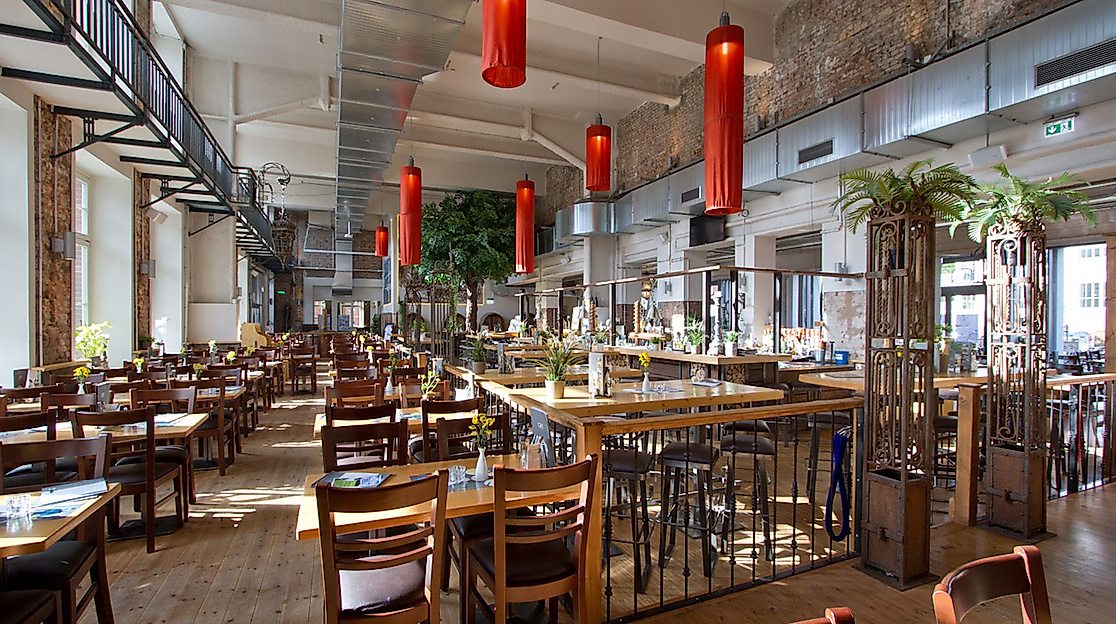 q21_innenausstattung2_c-2020_hofbraeu-wirtshaus