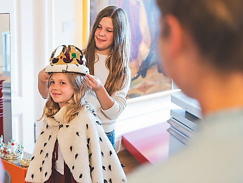 Familienführung - Zwischen Zöpfen und Zeremonien: Kinder am Hofe