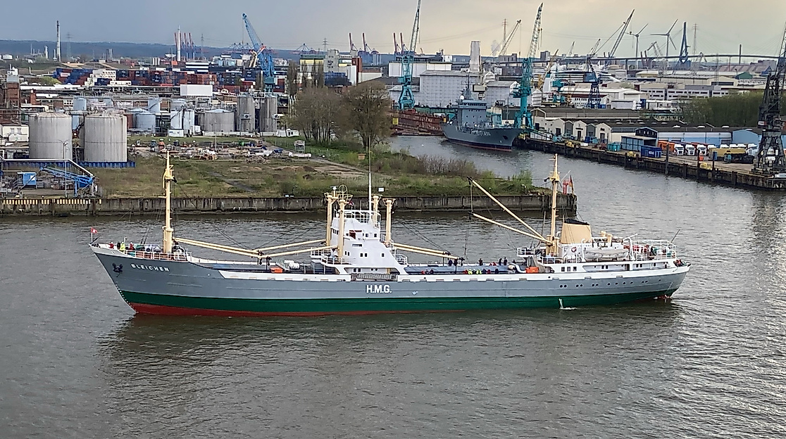 Stückgutfrachter BLEICHEN auf der Elbe