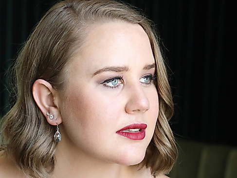 Meet the Artists: Eliza Boom