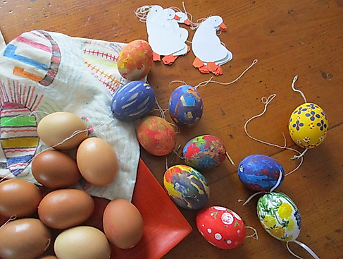 "Kreatives rund um`s Ei"  - Ostereier selbst bemalen und mehr