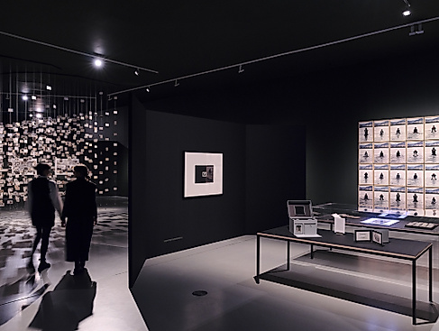 Bei Anruf Kultur!: Telefonführung zur Ausstellung INTO THE UNSEEN – THE WALTHER COLLECTION