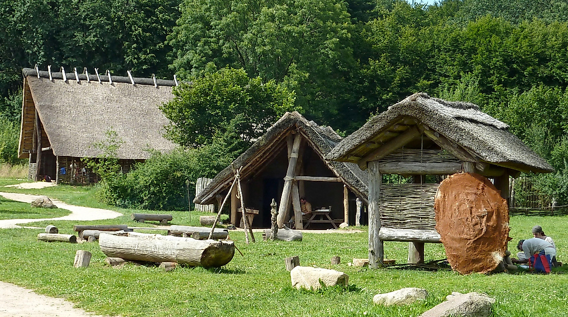 Steinzeitpark Dithmarschen: Steinzeitdorf