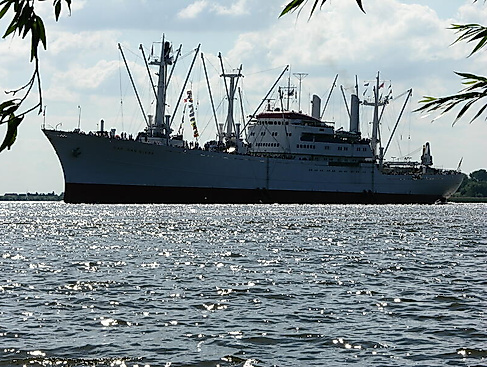 Südamerika Fahrt auf der Elbe Hamburg – Hamburg