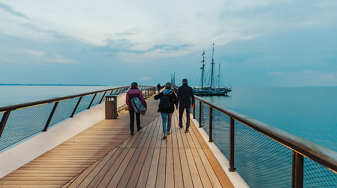 Erster Kaffee des Tages Seebrücke Scharbeutz 2025 © TALB Christian Schaffrath
