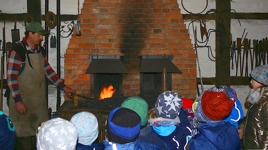 Schmieden im Handwerkermuseum