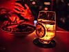familieneck-bar-nachtleben-c-unsplash-ryan-tang