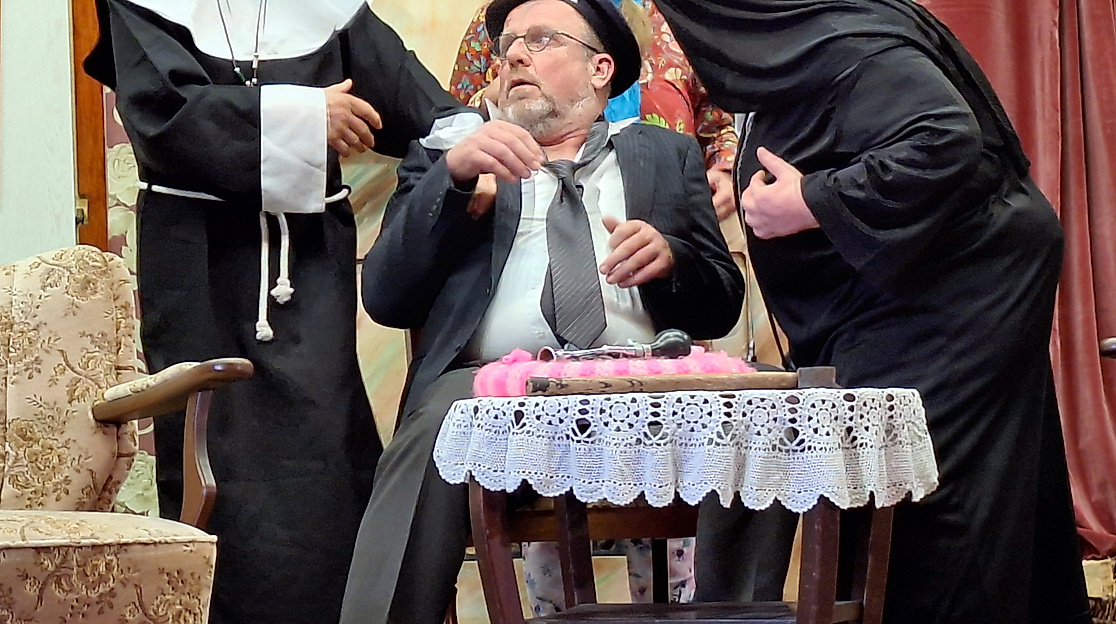 Theater im Hebbelhaus Wesselburen "Een, twee, dree männerfree"