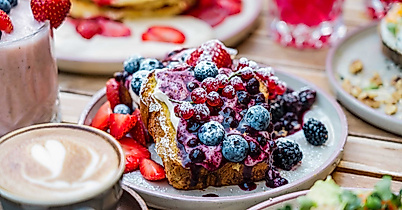 pancake-panda-blueberry-c-pancakepanda