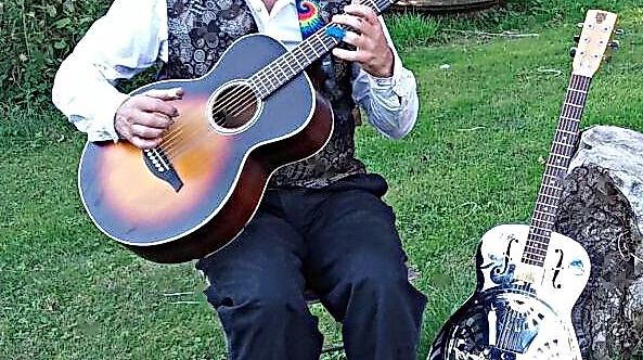 Konzert mit Ralph Schneidewind - Gitarre und Gesang