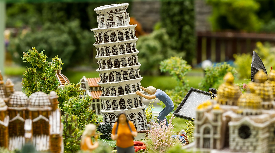 Miniaturwunderland Darstellung der schiefe Turm von Pisa
