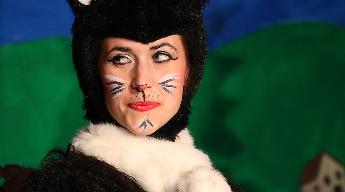 Galli-Theater-Wiesbaden-Die-Bremer-Stadtmusikanten-3x2-1-1