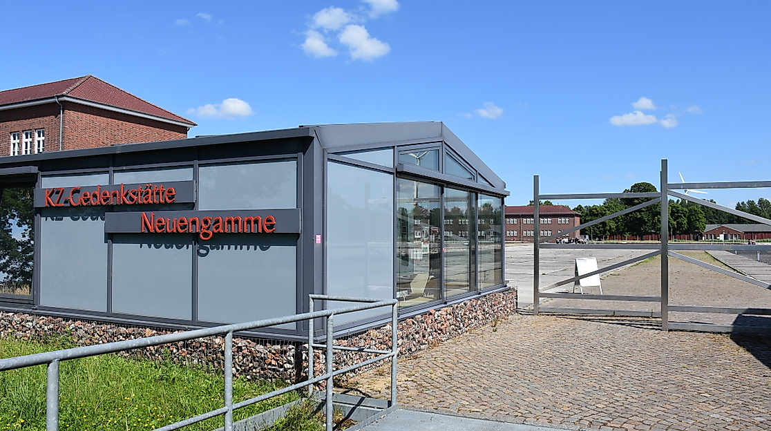 Eingang in die KZ-Gedenkstätte Neuengamme