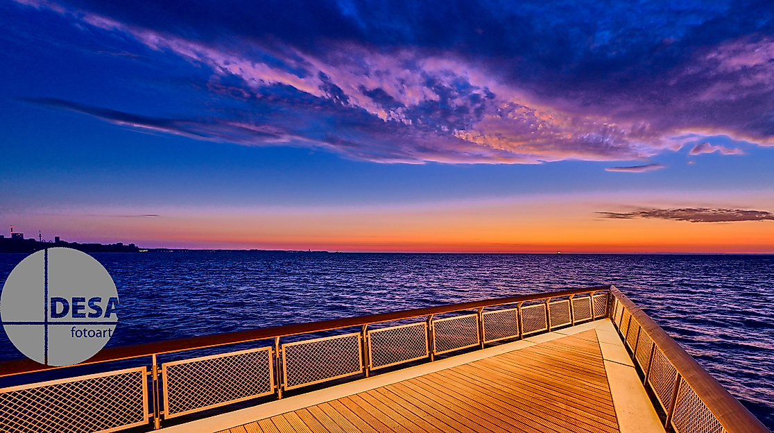 Seebrücke vor Sonnenaufgang