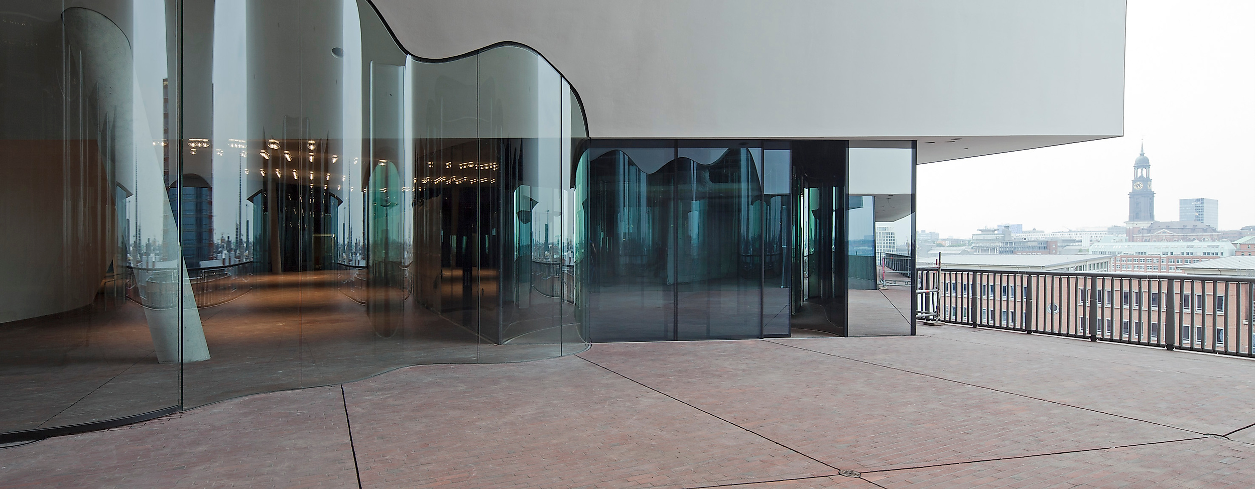 Elbphilharmonie Plaza