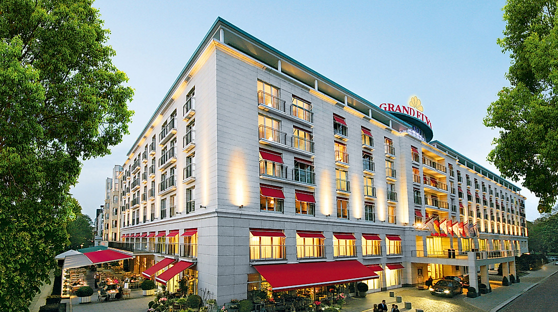 Hotel GRAND ELYSEE Hamburg: Außenansicht