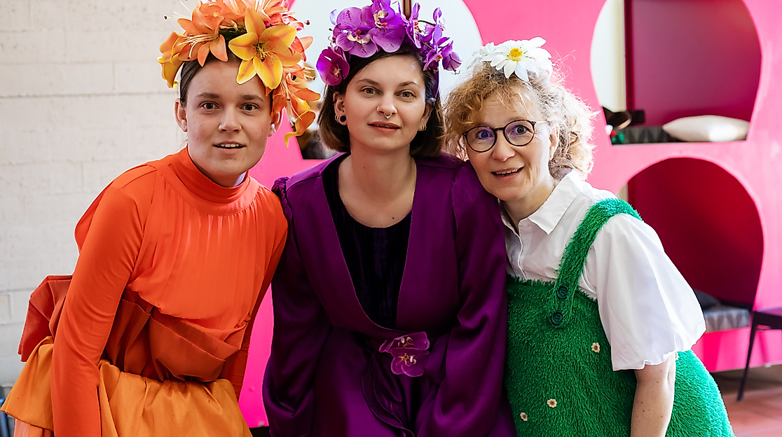 Gehörlosen Theaterverein Dortmund e.V: Das geschlossene Haus