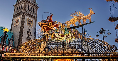 Eingang Weihnachtsmarkt am Rathausmarkt