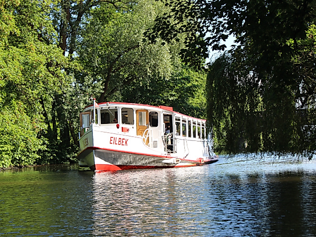 Kanalfahrt um die Alster