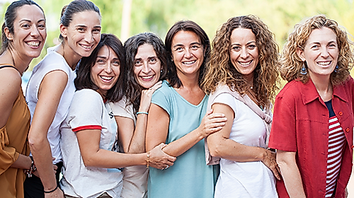 frauen-gruppe-vielfalt-500px