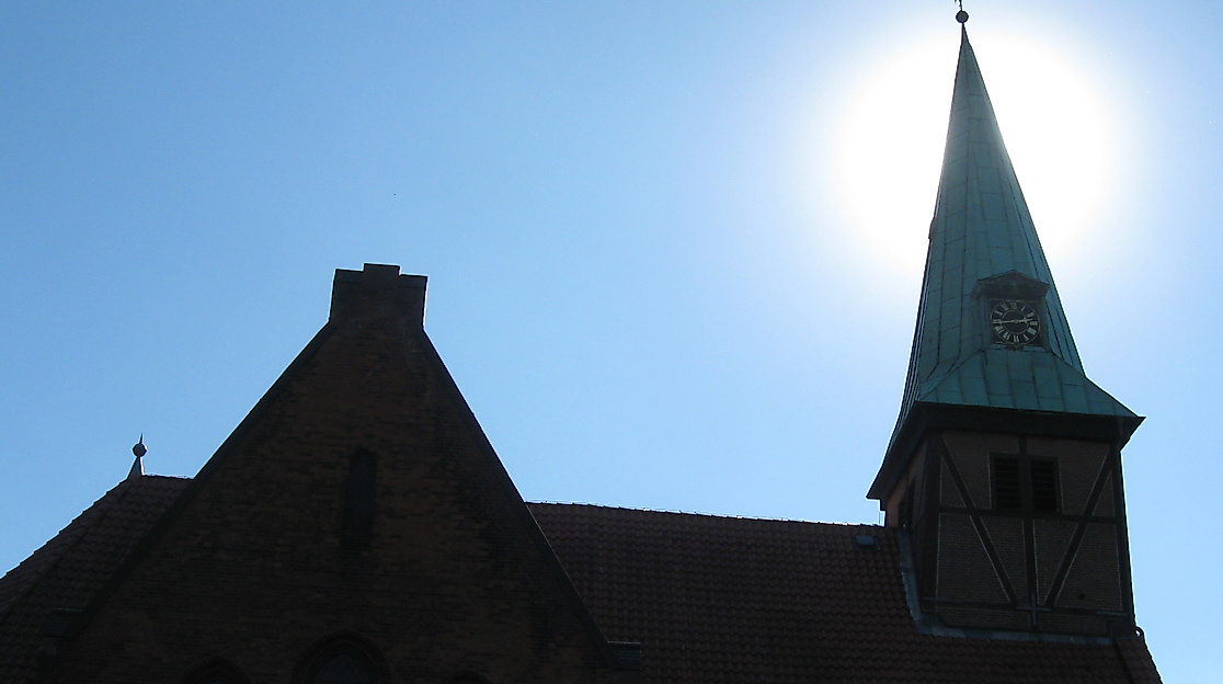 Familiengottesdienst mit Tauferinnerung und Goldener Konfirmation - anschl. Mittagessen