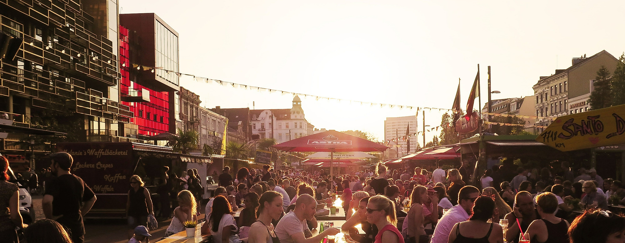 l-spielbudenplatz-auf-der-reeperbahn