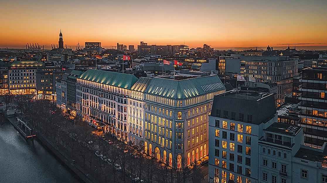 Fairmont Hotel Vier Jahreszeiten: Außenansicht