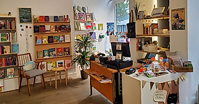 Ladenansicht Kasse Buchhandlung Blattgold