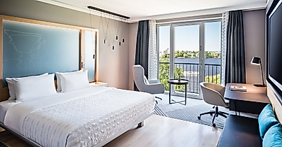 golf-city-paket_hotel-le-meridien_deluxe-zimmer_c-le-meridien-2018-marriott-international-inc_05