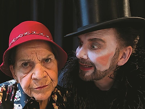 Theater: HELGA - Öffentliche Generalprobe