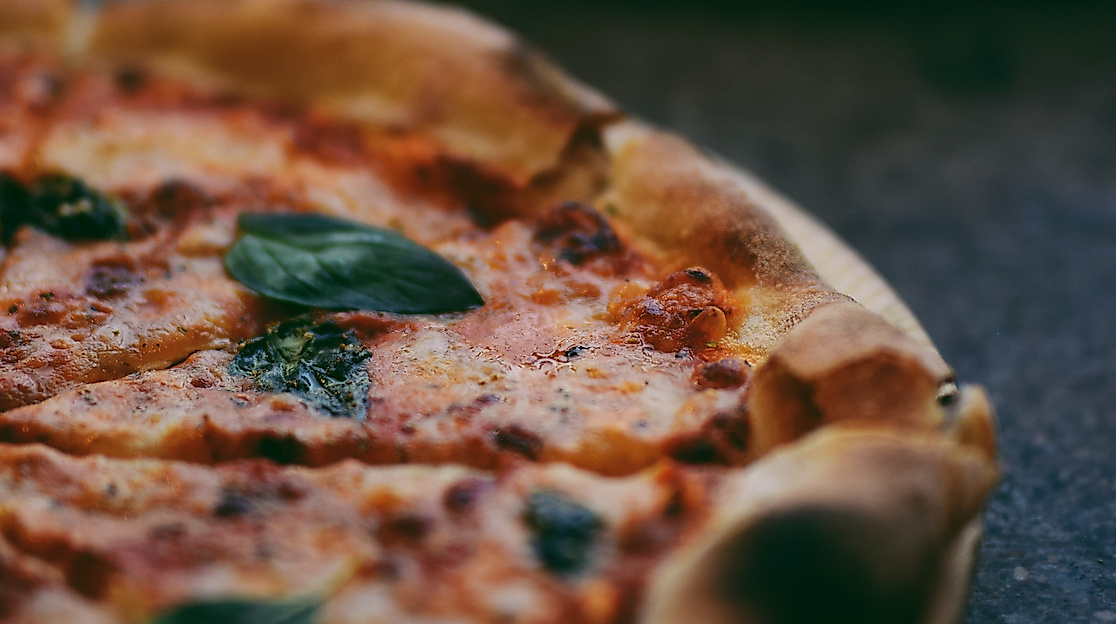 pizza_c-unsplash-shaian-ramesht