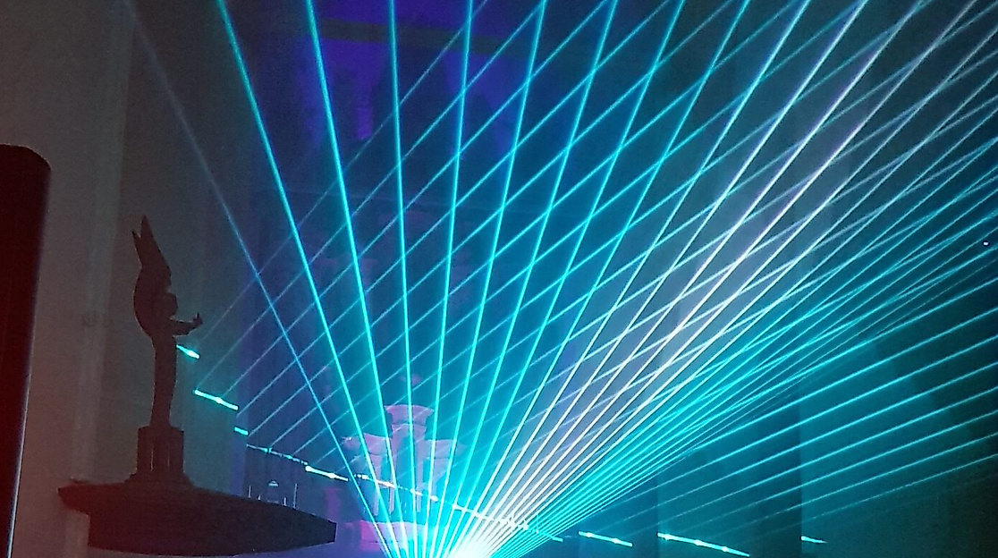 Lasergottesdienst in der Heiligen Nacht
